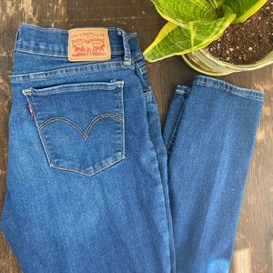 Levi’s 710 Super Skinny Denim Jeans